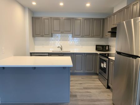 For Lease - 296 Anyolite Private, Barrhaven, Ontario - Photo 3