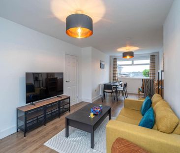 3 bedroom semi-detached house to rent - Photo 1