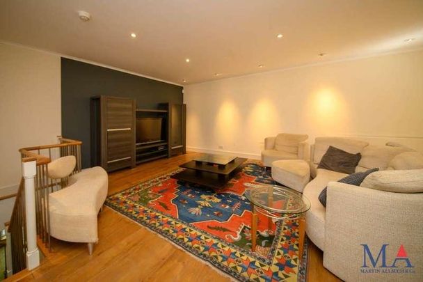 Barnet Lane, Elstree, WD6 - Photo 1
