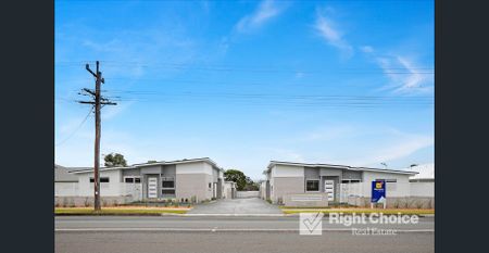 Freestanding Villa - Photo 5