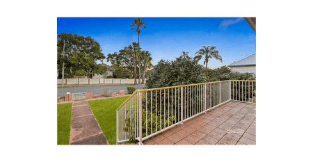 Beautiful Family Home, Situated In Highly Sought-After Suburb Of East Toowoomba! - Photo 2