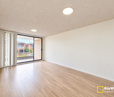 Two Bedroom Apartment in Prime Location - Photo 1