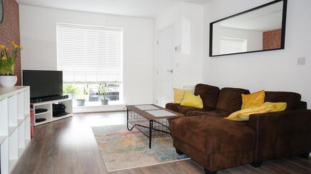 2 bedroom terraced house to rent - Photo 1