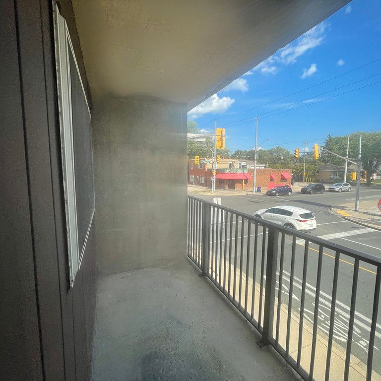 One Bedroom Apartment - Photo 1