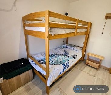 2 bedroom semi-detached house to rent - Photo 5