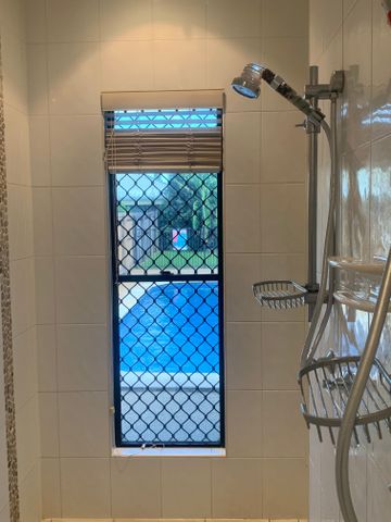 Andergrove - Photo 4