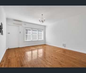 Easy-Care Unit Offering an Exceptional Lifestyle! - Photo 1