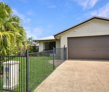 Air Conditioned - Fully Tiled - Two Living Areas - Fenced Patio - 1... - Photo 4