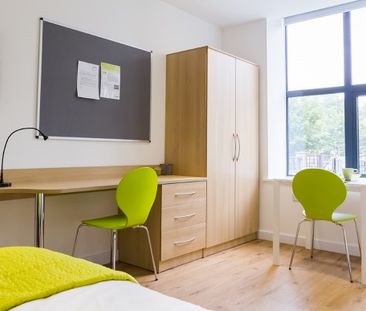 Studios - Student Accommodation Huddersfield - Photo 2