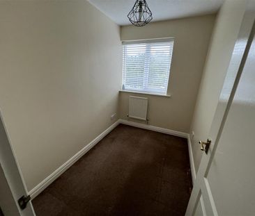 3 bedroom detached house to rent - Photo 4