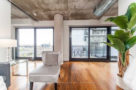 River City I Lofts 51 , #1305 - Photo 5