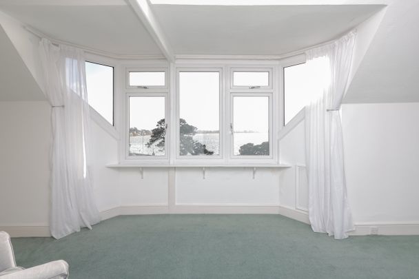 3 bed apartment to rent in Evening Hill Grange, 18 Alington Road, BH14 - Photo 1