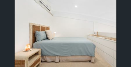 Relaxed Living Just a Stroll to the Beach - Photo 5