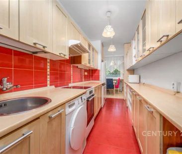 Pronájem bytu 3+1 s lodžií, komorou a 2 sklepními kójemi, 83 m - Фото 6