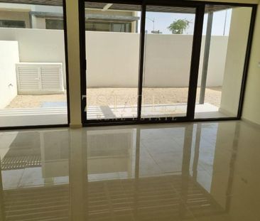 HUGE CORNER PLOT | END UNIT | RARE LAYOUT - Photo 3