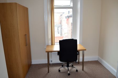 Holmside Place - Photo 2