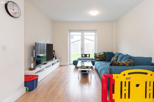 6 Larkfield Dale, Leopardstown, Dublin 18 - Photo 1