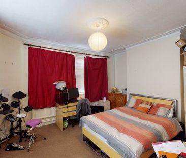 Carholme Road - 4 Bed Student Let - Photo 6