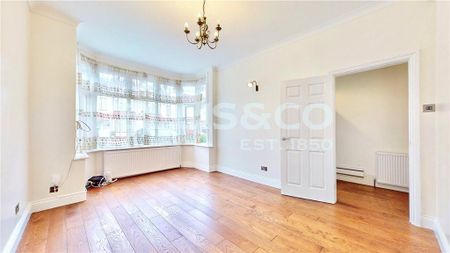 4 bedroom semi-detached house to rent - Photo 5