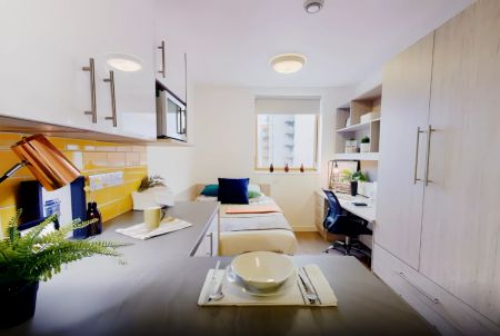 Silver En Suite - Photo 2