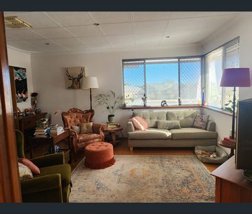 Charming Classic - Photo 1