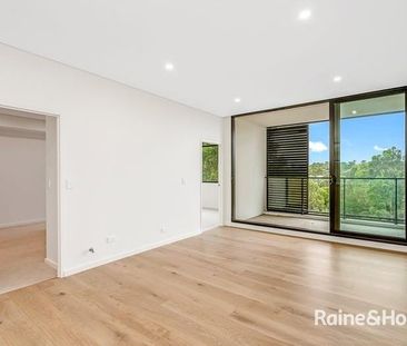 Modern Two Bedroom Apartment in Convenient Location - Photo 4