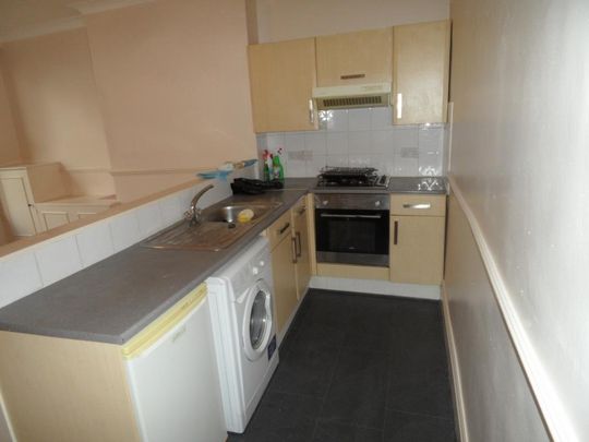 1 bedroom ground floor flat to rent - Photo 1