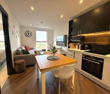 Lily House, Eden Grove, Staines-upon-thames, Surrey, TW18 - Photo 2