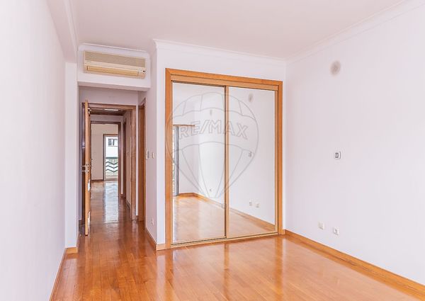 Apartamento T3 em Lisboa