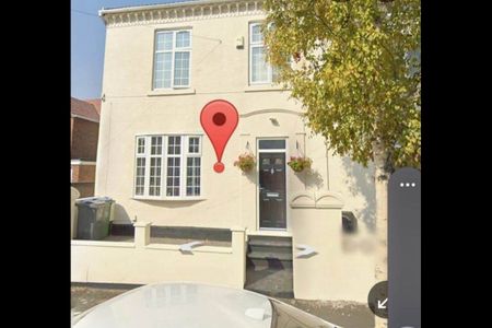 6 Bed Detached House, Birmingham Road, B70 - Photo 5