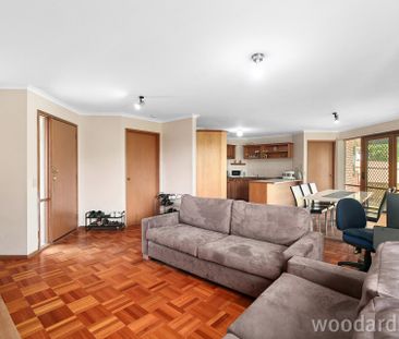 Spacious Unit in Prime Location - Photo 4