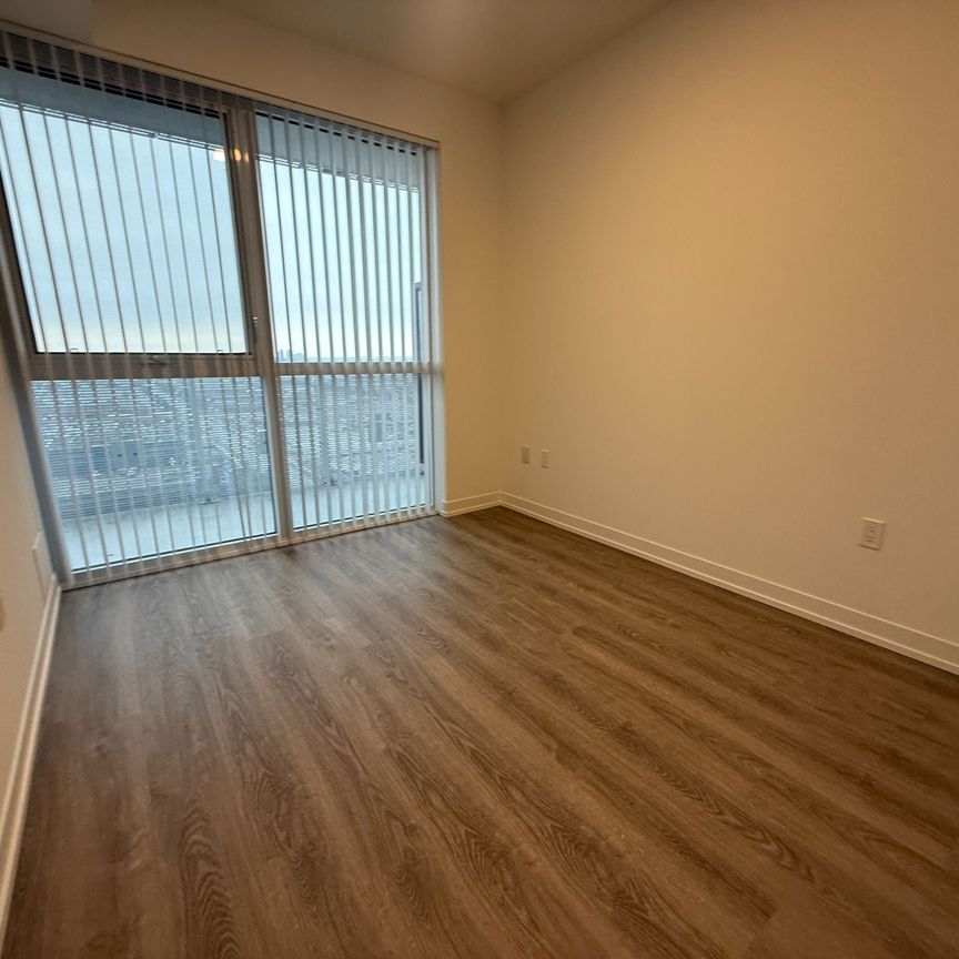 For Lease - 8 Interchange Way Unit# 2005, Vaughan, Ontario - Photo 1