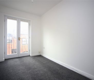 Witcombe Place, - Photo 2