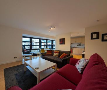 2 bedroom flat to rent - Photo 4