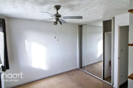 2 bedroom terraced house to rent - Photo 4