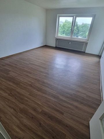 Geräumige 4-Zimmer-Wohnung in Lichtenroich mit modernem Bad - Foto 2