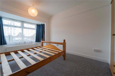 3 bedroom property to rent - Photo 3