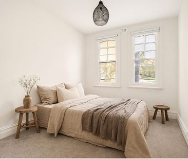 Charming Terrace in a Premier Inner-City Pocket - Photo 5