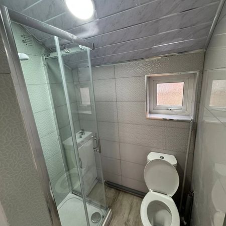 Studio Flat, Ashburnham Road, LU1 - Photo 4