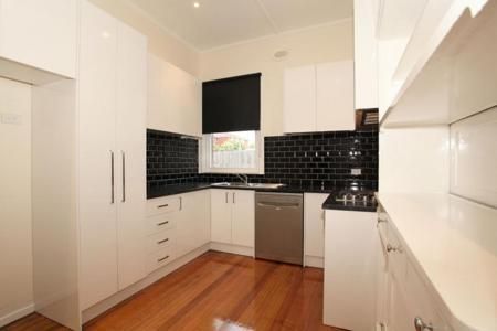 21 Ellesmere Road, Prahran VIC 3181 - House For Rent | Domain - Photo 3