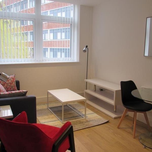 2 Bed Flat, Arrowhead House, LU4 - Photo 1