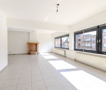 Instapklaar ruim appartement met terras in centrum Berlaar. - Foto 1