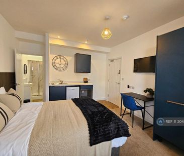 1 bedroom in a house share to rent - Photo 6