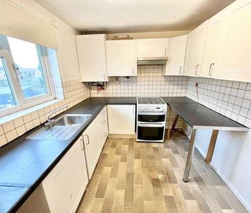Hatfield Road, Rayleigh, Essex, SS6 - Photo 2