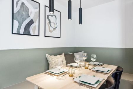 5 bedroom semi-detached house to rent - Photo 2