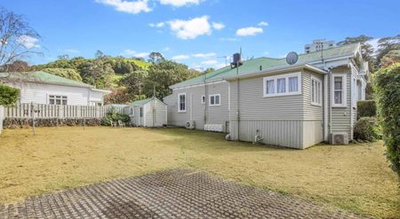 Studio Flat in a converted villa - Photo 4