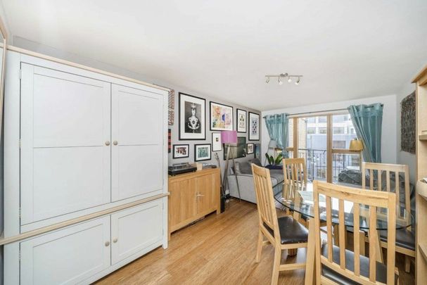 Aldersgate Street, London, EC1A - Photo 1