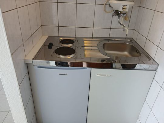 Appartement mit Südbalkon und Junggesellenküche im Rheinparkcenter - Photo 1