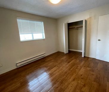 SPACIOUS 2BEDROOM/1BATH SUITE LOCATED CHATHAM -ALL INCLUSIVE - Photo 5