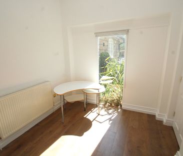 2 bedroom house to rent - Photo 4